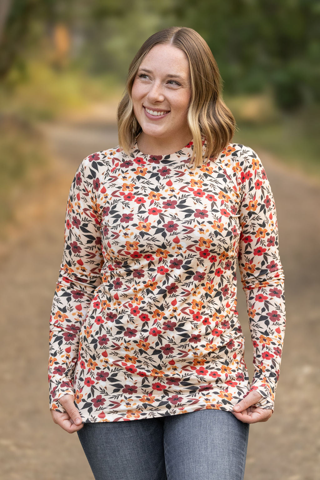 Women's red floral long sleeve selling T-shirt