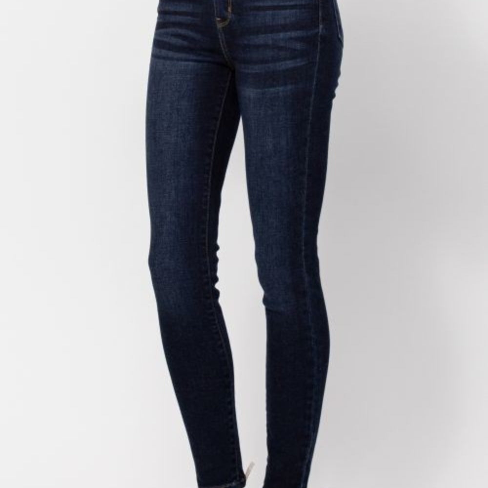 
                      
                        Classic & Confident: High Waist Skinny Jeans
                      
                    