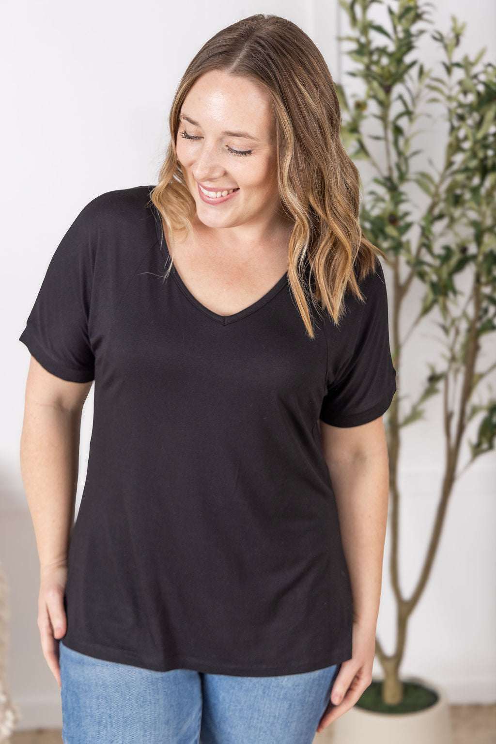 Bamboo V Neck Tee - Black 30 Ruthie's Rack Michelle Mae Michelle Mae