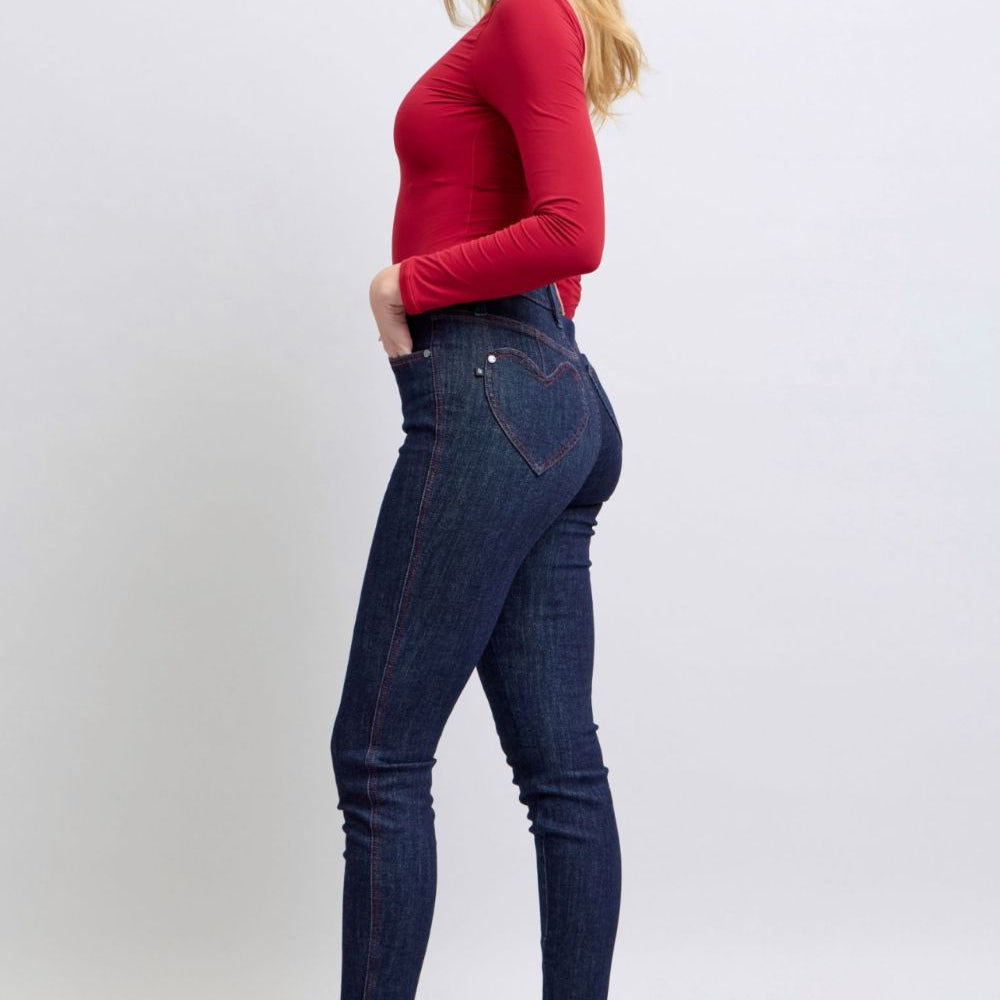 
                      
                        Judy Blue Full Size Heart Shaped Back Pockets Skinny Jeans
                      
                    