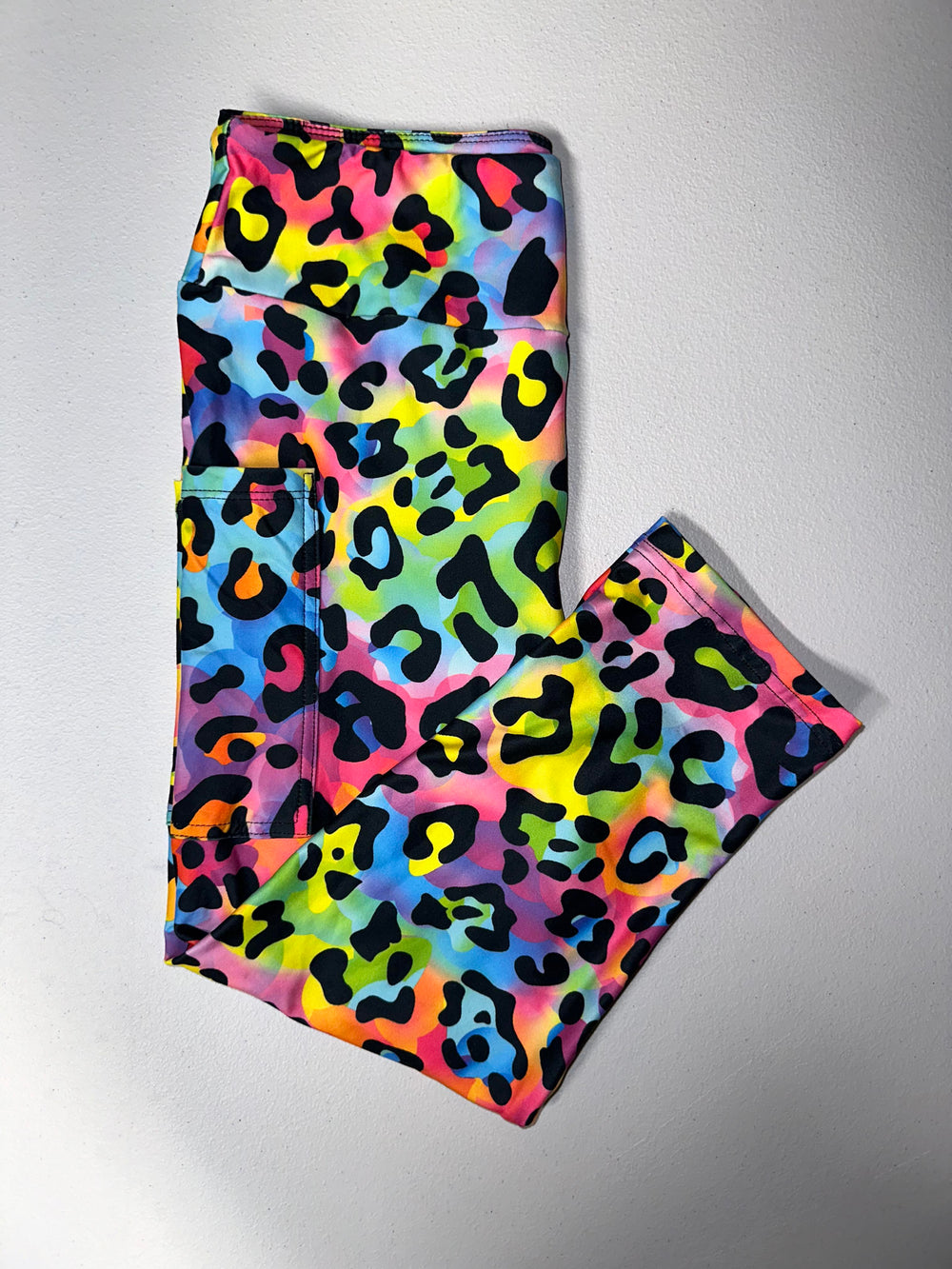 Rainbow Cheetah Capri w/ Pockets