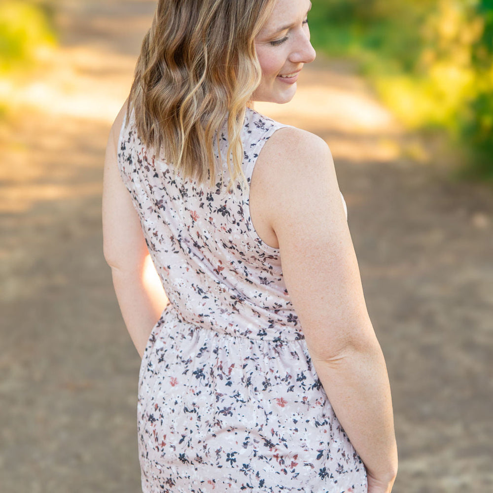 
                      
                        IN STOCK Renee Ruffle Tank - Tan Micro Floral
                      
                    