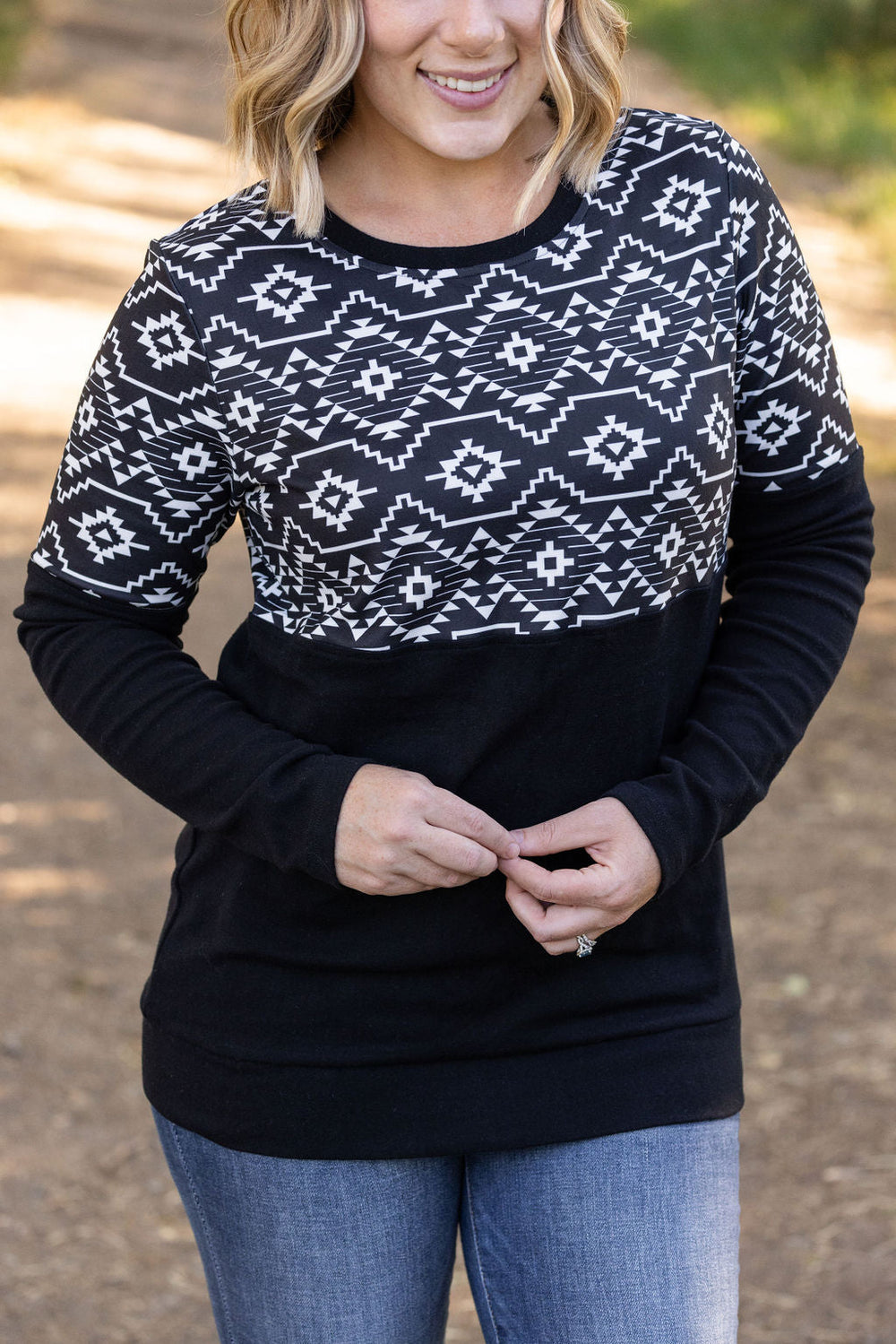 Natalie Pullover - Black Geometric