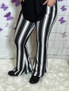 Black & White  Stripe #2 - Yoga Flares with Pockets