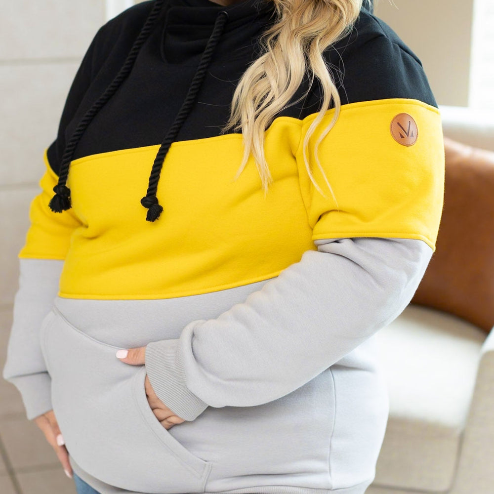 
                      
                        Lizzie Women's Hoodie | Pittsburgh Black, Yellow, Grey
                      
                    