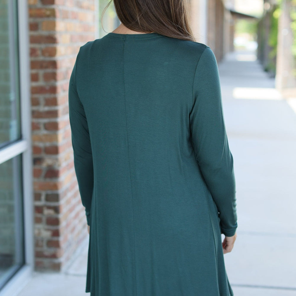 
                      
                        Classic Cardigan - Evergreen
                      
                    