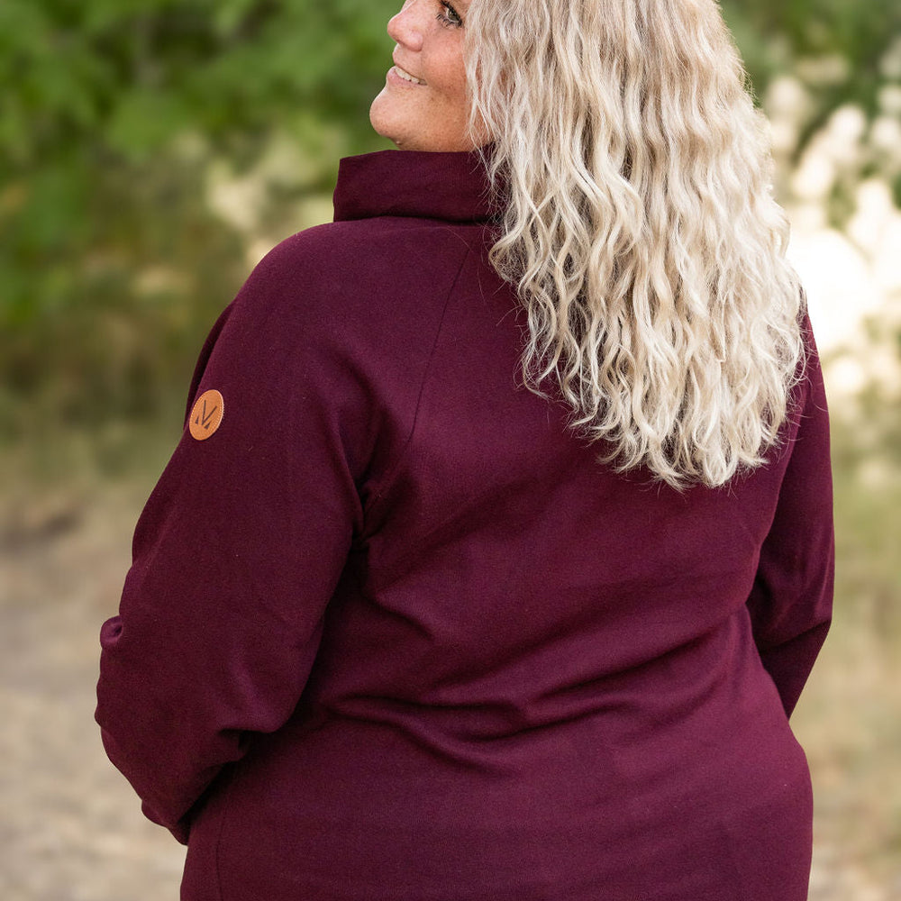 
                      
                        IN STOCK Classic Zoey ZipCowl Sweatshirt - Burgundy
                      
                    