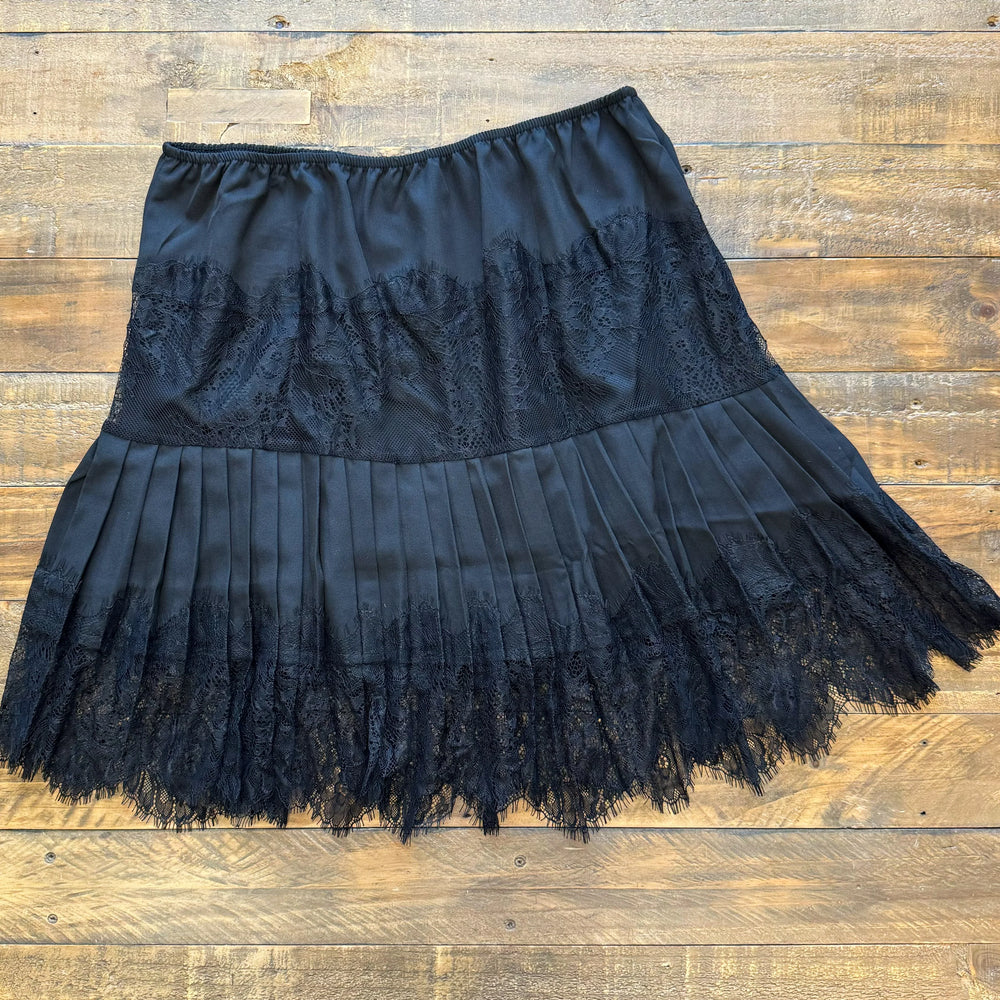 
                      
                        PREORDER: Viviane Lace Slip Skirt in Two Colors
                      
                    