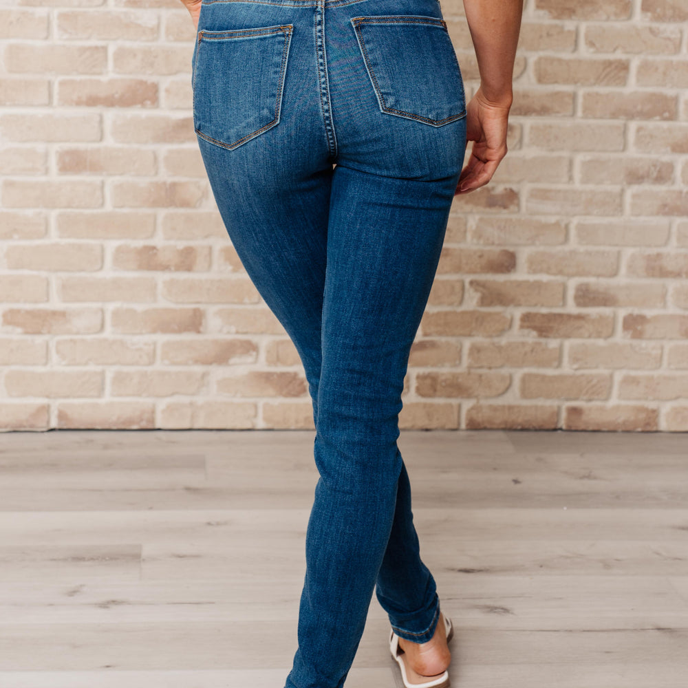 
                      
                        Daphne High Rise Skinny Jeans
                      
                    