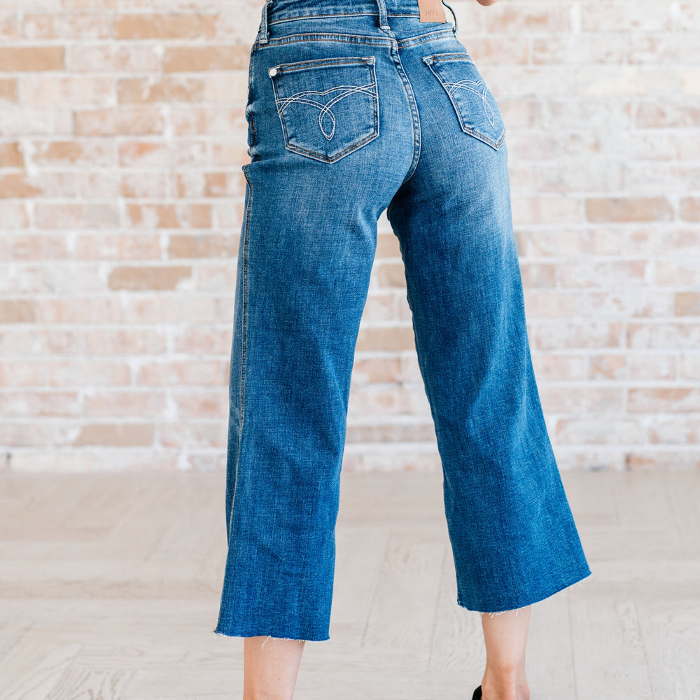 
                      
                        Hayes High Rise Wide Leg Crop Jeans
                      
                    