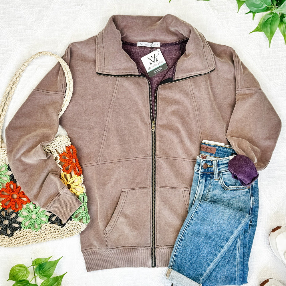 
                      
                        Vintage Wash FullZip - Mocha
                      
                    