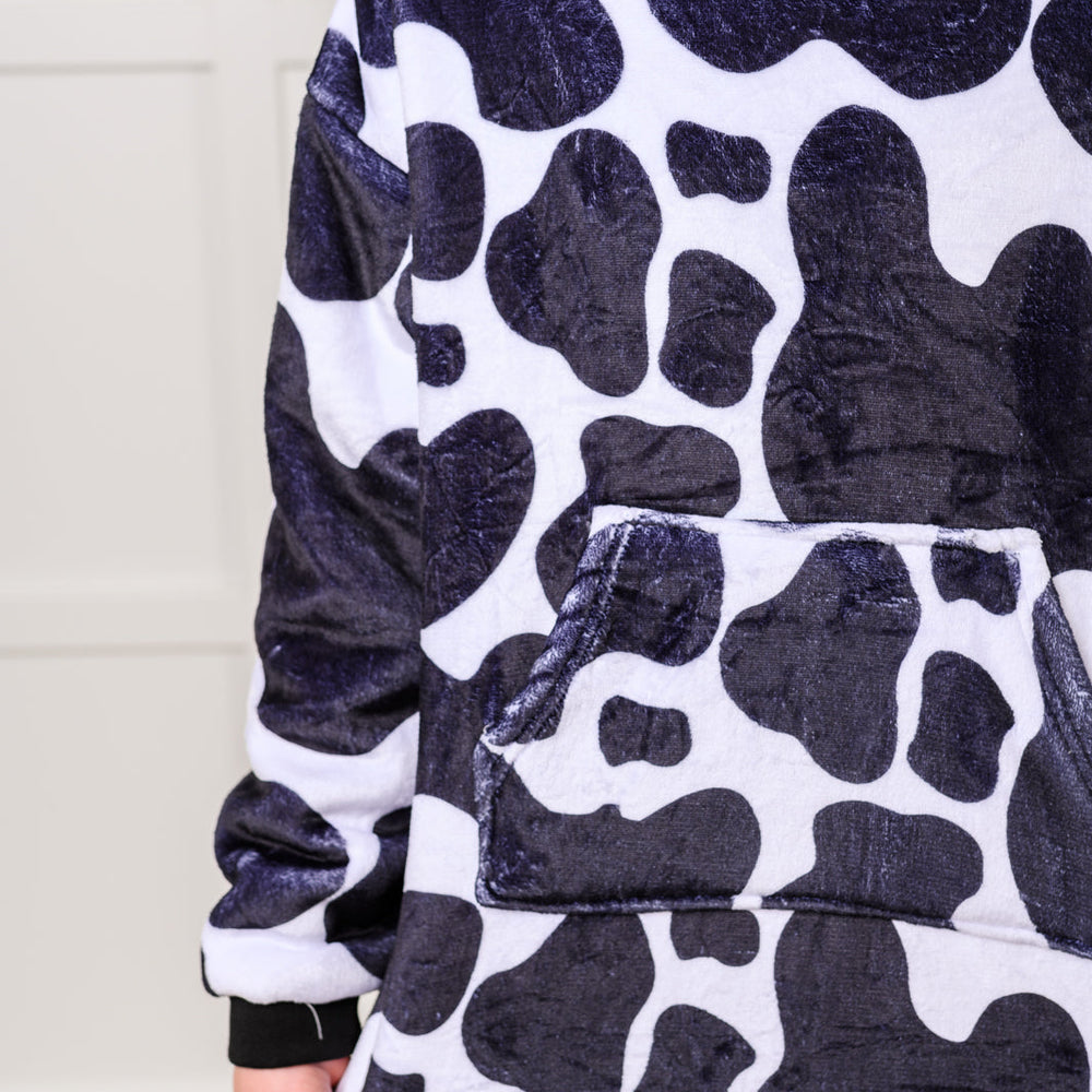 
                      
                        Kids Oversized Hoodie Blanket in Cow
                      
                    