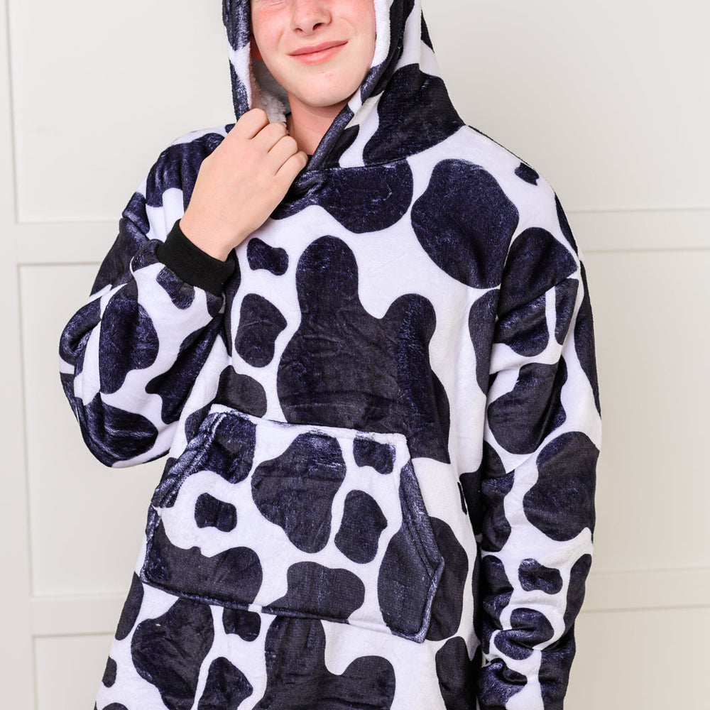 
                      
                        Kids Oversized Hoodie Blanket in Cow
                      
                    