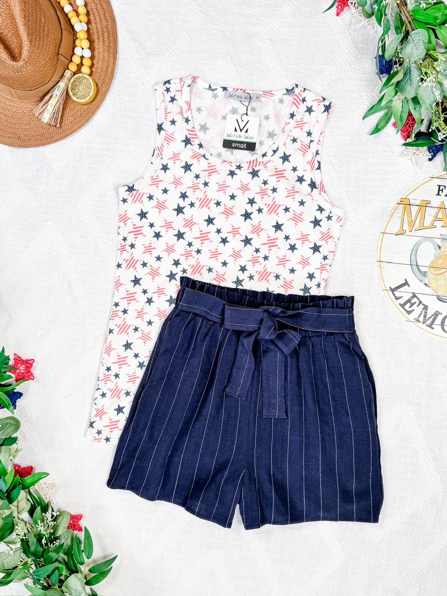 Libby Linen Shorts in Navy 