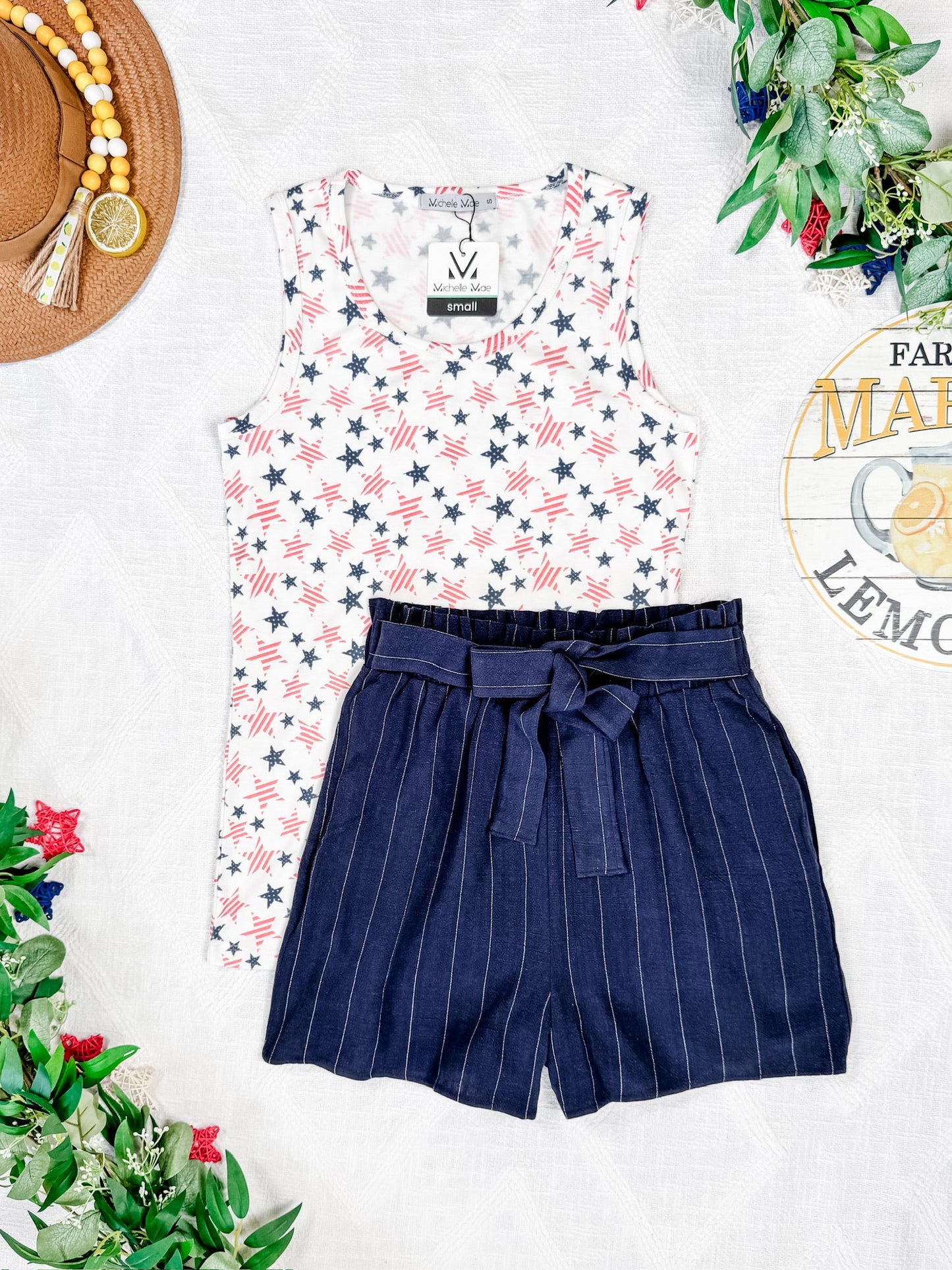Libby Linen Shorts in Navy 