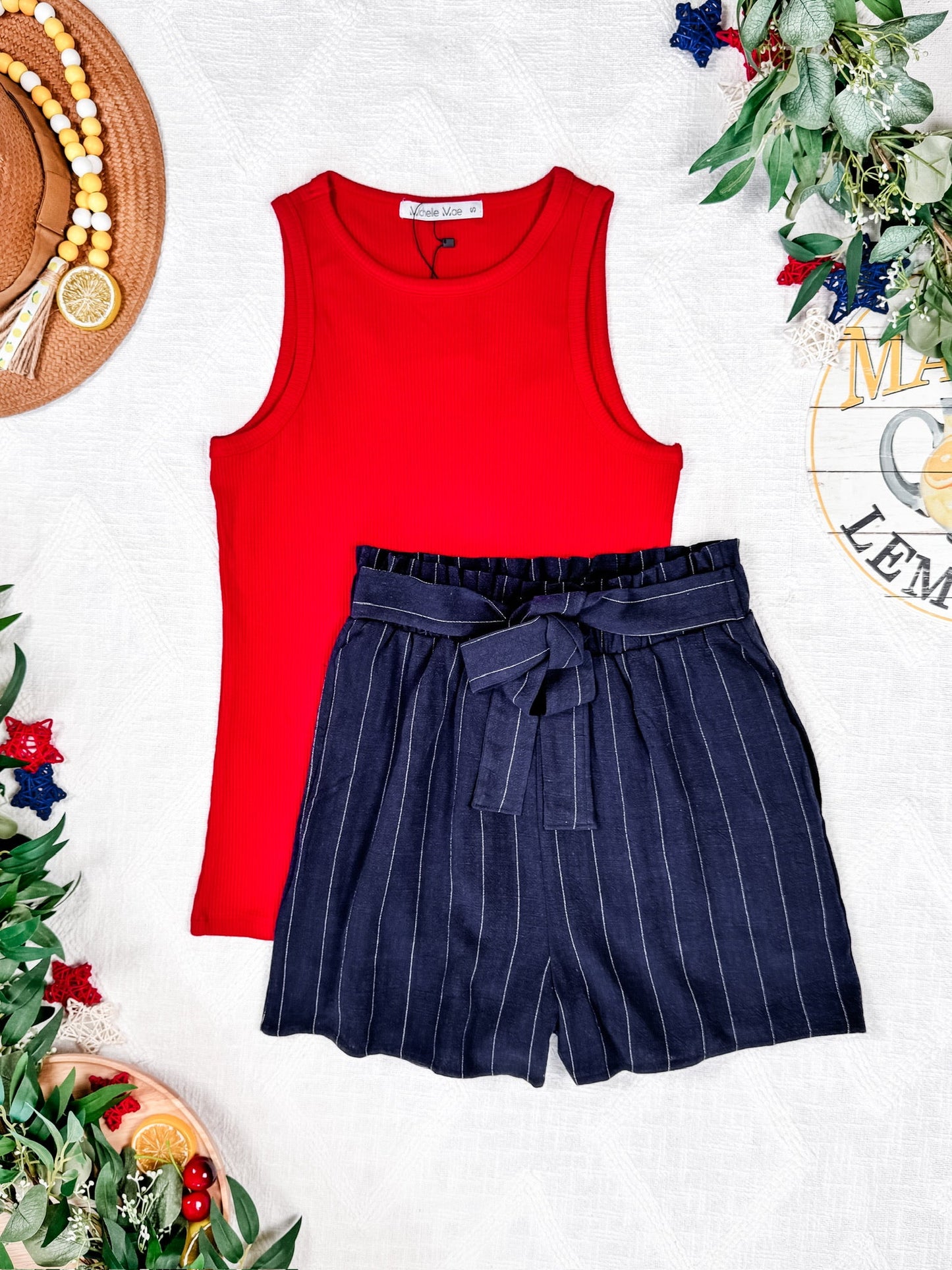 Libby Linen Shorts in Navy 