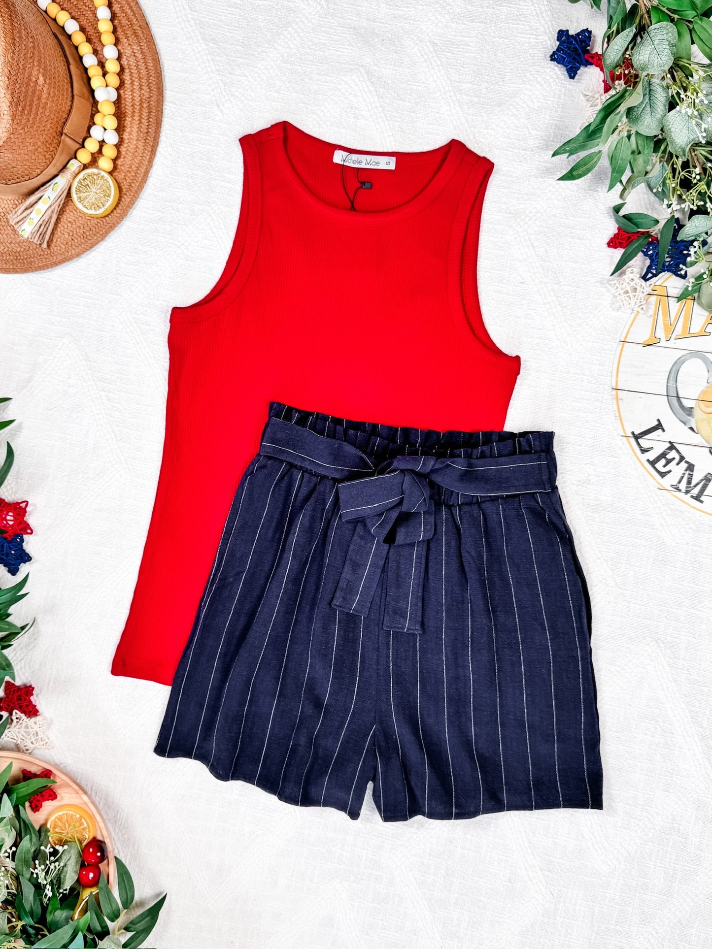 Libby Linen Shorts in Navy 