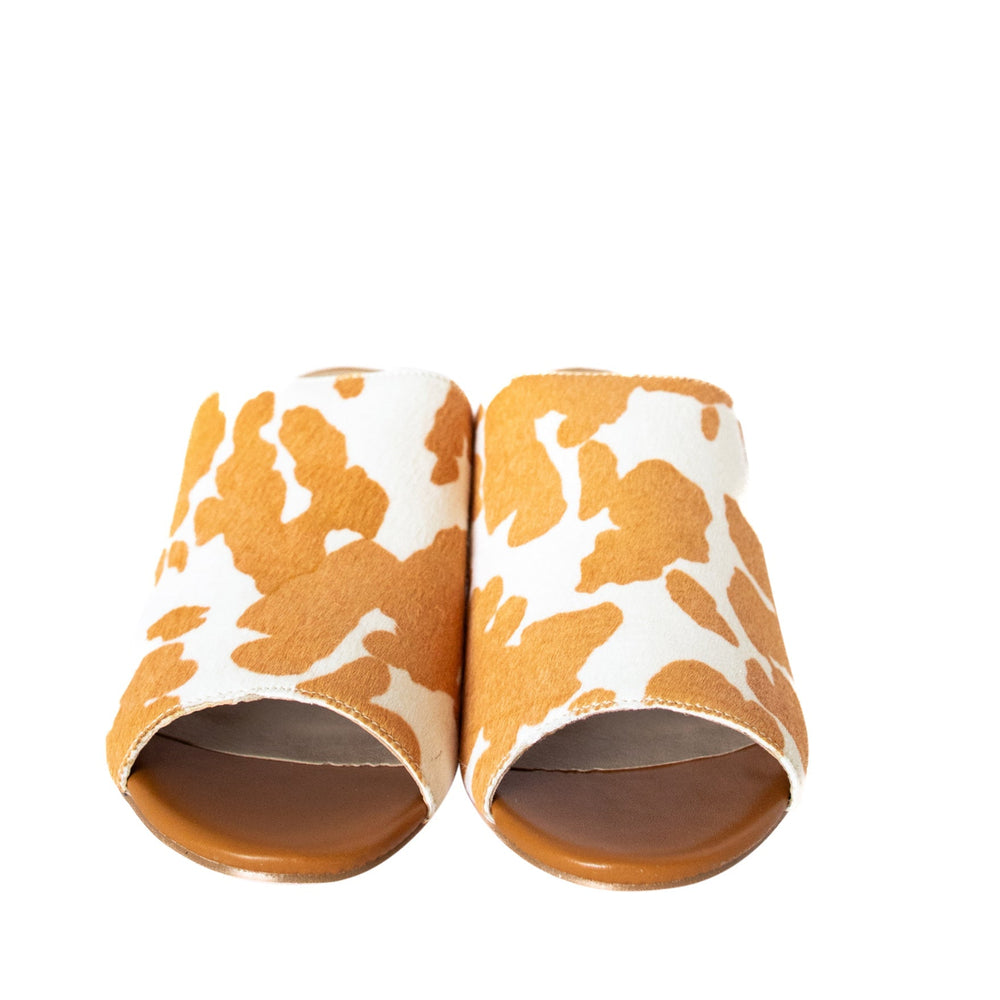 
                      
                        Richwood Peeptoe Tan and White Cowhide Slide
                      
                    