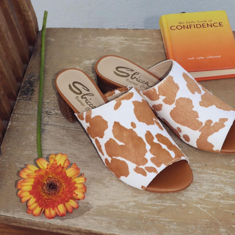 
                      
                        Richwood Peeptoe Tan and White Cowhide Slide
                      
                    