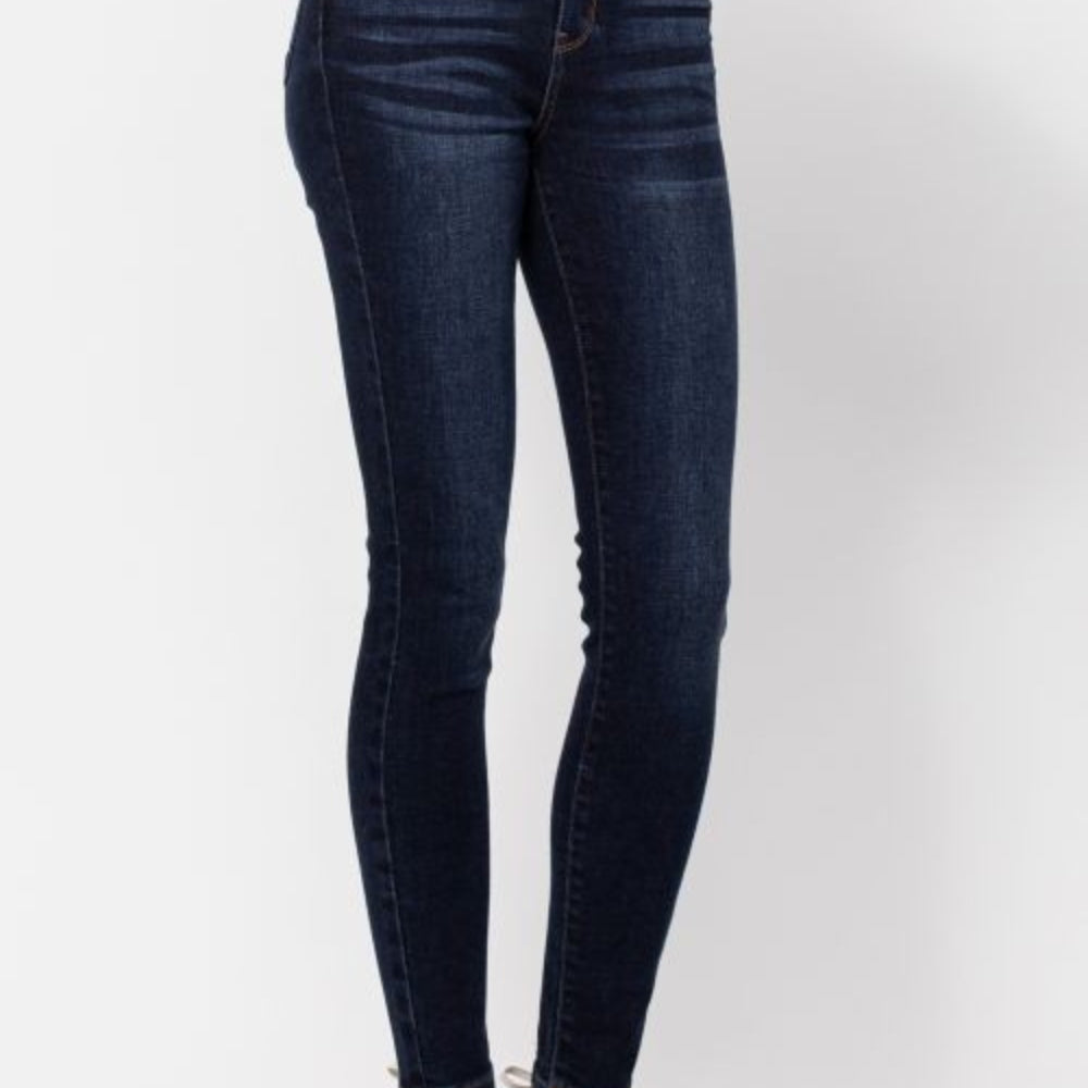 
                      
                        Classic & Confident: High Waist Skinny Jeans
                      
                    